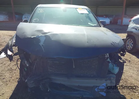 2021 Chevrolet Traverse Fwd Ls z USA, uszkodzony, nr VIN 1GNERFKW3MJ134072